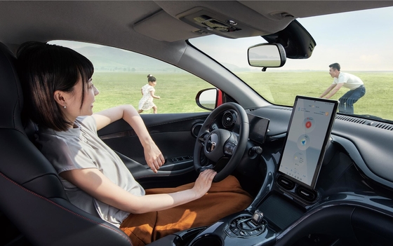 De BYD e2 is een elektrische compacte sedan met een bereik van 405 kilometer.