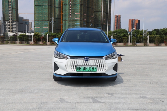 BYD's bestverkopende zuiver elektrische taxi, de nieuwe e6, heeft een bereik van 500 km.