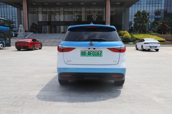 BYD's bestverkopende zuiver elektrische taxi, de nieuwe e6, heeft een bereik van 500 km.