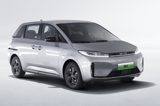BYD Pure Electric Taxi D1 heeft een bereik van 418 km en een elektrische schuifdeur